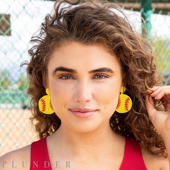 NEW Beaded Softball Earrings 🥎 - Picture 2 of 6